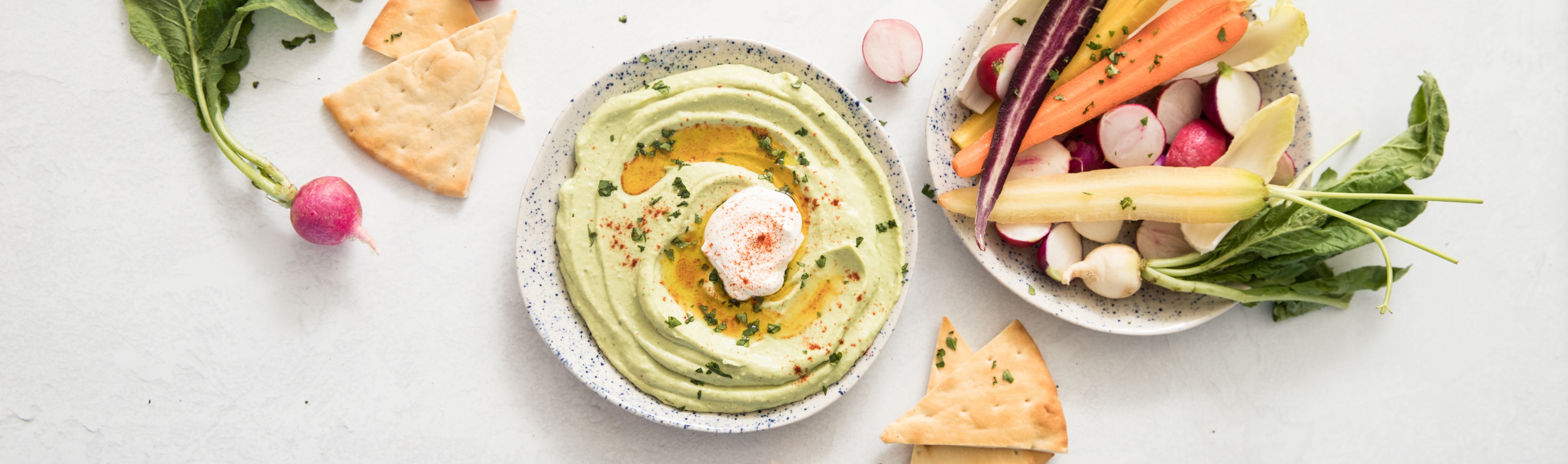 Avocado en yoghurt hummus